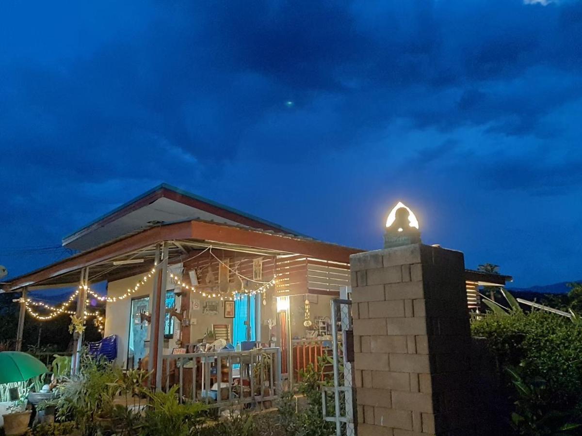 Phu Chaem House Hotel Mae Chaem Exterior photo